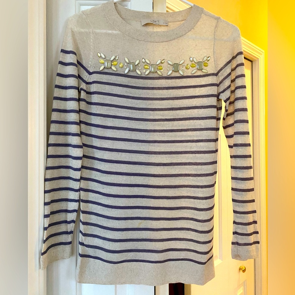 Lightweight embellished sweater